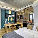 Penthouse Floreasca 아파트 *