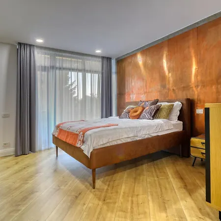 Appartement Penthouse Floreasca Boekarest